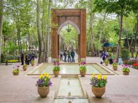بوستان باغ تهرانی