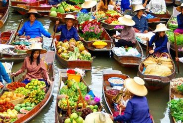 بازار روی اب