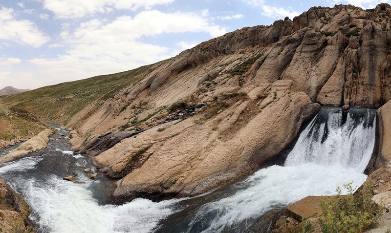 کوهرنگ، سوئیس ایران