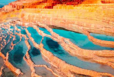 چشمه های باداب سورت