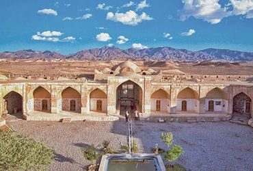 قصر بهرام و کویرمرکزی