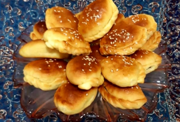 نان محلی قطاب