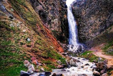 چشمه سردابه