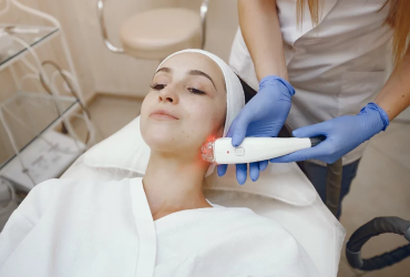 آموزش دستیار پزشک پوست و مو